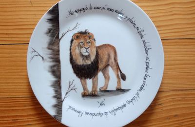 Peinture animalière sur assiettes