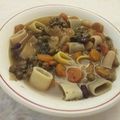 Minestrone di verdure aux pâtes alla toscana