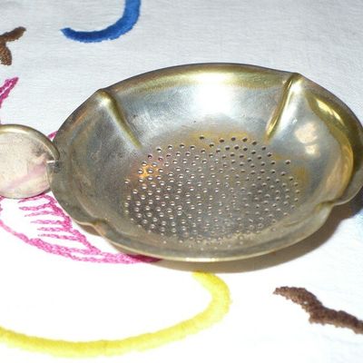 Passoire à thé et ramasse goutte