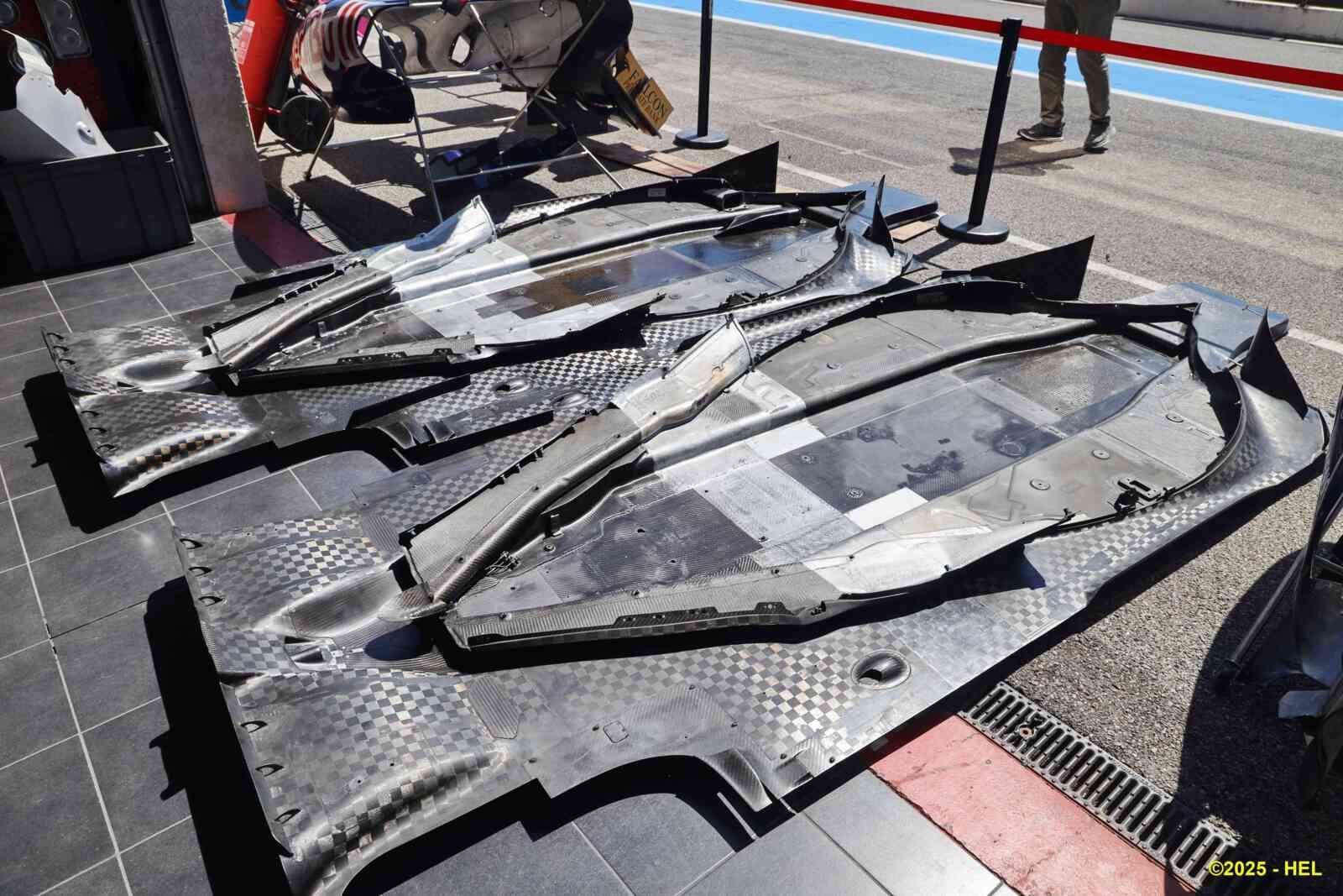 Toro Rosso STR 08 Ferrari_10 (fonds plats) - 2013 [I] HL_GF