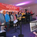 Le Groupe de Chant lors de l'inauguration du stand de Lionel REGIER à l'Espace Entreprise du Vendée Globe Samedi 27 Octobre 