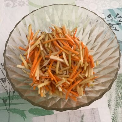 Chou-rave en vinaigrette sucré-salé 