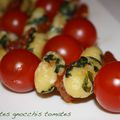 Brochettes gnocchi tomates