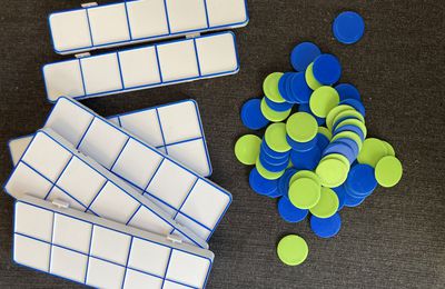 Outil pratique pour les mathématiques : le Connecting Ten-Frame Trays