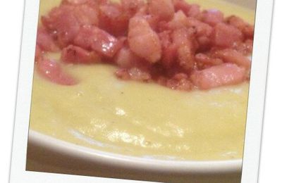 Soupe de poireaux au kiri et ses petits lardons