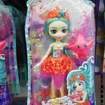 Avent sirenologique 2025 - 10 - poupée Staria starfish de Royal Enchantimals