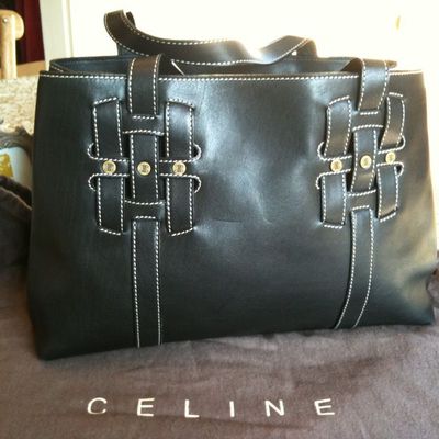 sac Celine cuir noir 170 euros