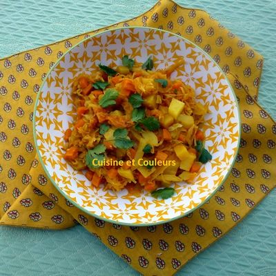Cocotte indienne de chou/carottes & épices en C