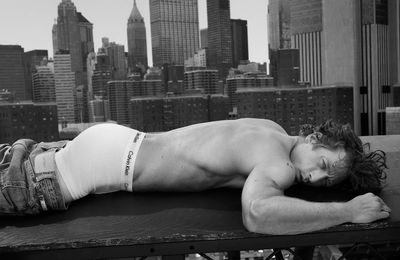 Calvin Klein... de Mark Wahlberg à Jeremy Allen White ! 