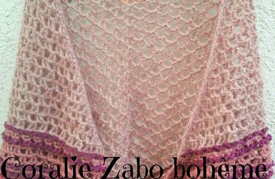 Châle femme laine, châle dentelle rose poudré, châle bohème *SHOP BOUTIQUE CORALIEZABO ETSY / CORALIE-ZABO-BOHEME UNGRANDMARCHÉ 