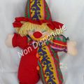 Doudou Peluche Clown Tissu Rouge Et Imprimé Multicolore Casino 48 cm