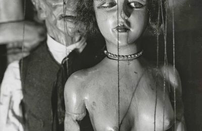 MANUEL MARÍA COMO EXCUSA MORAL