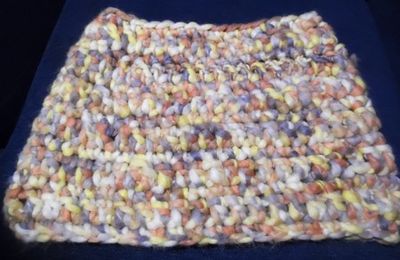 Mini déstockage : un snood au crochet