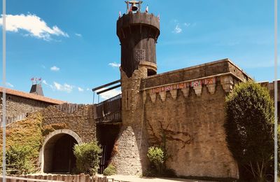 L'évolution du Château Fort (1/7).