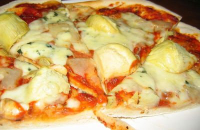 Pizza artichauts bleu et poire