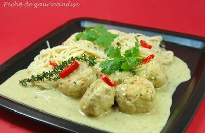 Spaghettis aux boulettes de poulet colombo