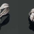 Pierre STERLE. Années 1950. Importante bague, magnifique paire de clips d'oreilles & Montre-bracelet de dame