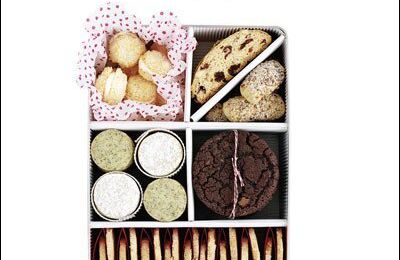 Livre "biscuits, sablés, cookies, la bible des tout petits gâteaux" de Martha Stewart