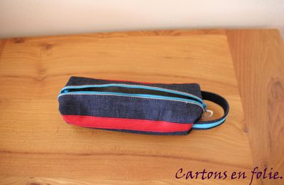 Trousse en jean pour petit écolier