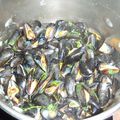 Moules mariniere au roquefort