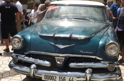 Voiture de collection Dodge 1956 boite auto