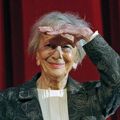 Wisława Szymborska (1923 – 2012) : La première photographie d’Hitler / Pierwsza fotografia_Hitlera