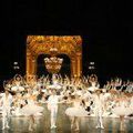 Soirée Balanchine, Défilé du corps de Ballet