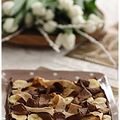 Crêpe banane, crème à tartiner cacao noisettes crunchy et crème de cacahuètes croquante.....à partager