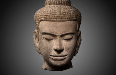 Head of Buddha. Sandstone, Thailand, Lopburi style, 13th-14th century