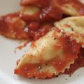 Raviolis à la burrata, sauce tomates express