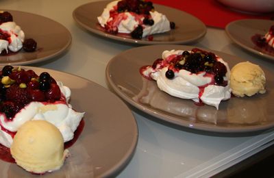 Pavlova aux fruits rouges