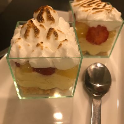 Verrines façon tarte citron meringuée / tarte aux fraises "déstructurées"