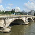 Pont des Invalides vu du quai d'Orsay 