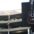 Façade à la guitare - Bordeaux - octobre 2012