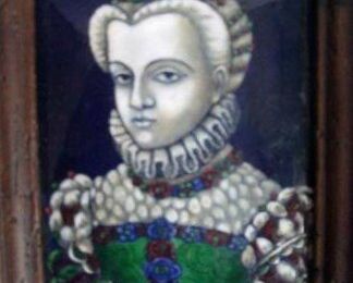 Elégante à la robe verte, émaux portant mention Caroli IX . Epoque seconde moitié XVIème