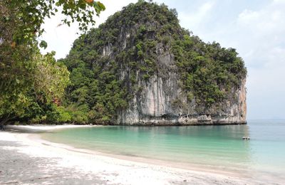 Détroit de Malacca, près de Krabi: un tour dans les îles (13 mars 2015)