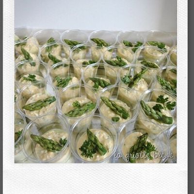 Verrines de mousse d&rsquo;asperge verte, oeuf mimosa