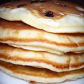 Buttermilk pancakes aux myrtilles (USA)