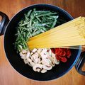 One pot pasta chorizo, champignons, haricots verts