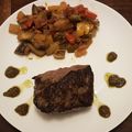 Pavé de boeuf grillé, pesto d'olives, caponata trapanaise