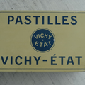 Objet Pub ... Boite métal PASTILLES VICHY-ETAT