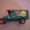 Cu124 : Camionette Osram miniature