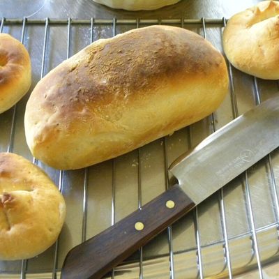 Le PAIN est loin ici... Et ne vaut pas celui de la France...