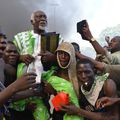 BURKINA FASO :Compaoré perd le pouvoir ramassé dans le sable...