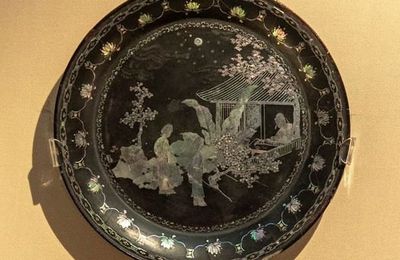 Lacquer Plate inlaid Mother-of-pearl, Qing Dynasty, 17th-18th Century, Nanjing Museum