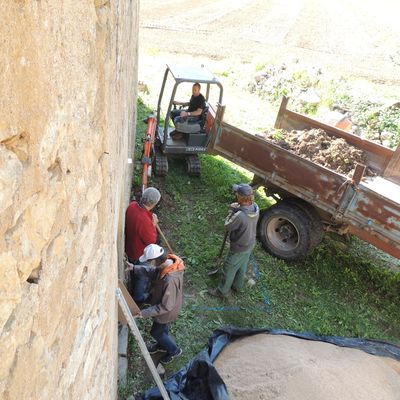  travaux mai 2022 pour l'escalier en pierre 