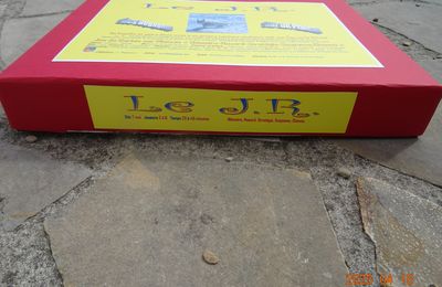 Jeu Le JR intergénérationnel où enfin  les enfants gagnent. Une histoire une action, recherche son éditeur pour ce jeu de cartes sur plateau,.   