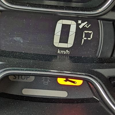 Supprimer la mention REVISION ou VIDANGE sur mon CAPTUR