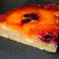 Gâteau renversé aux pommes caramélisées et cassis