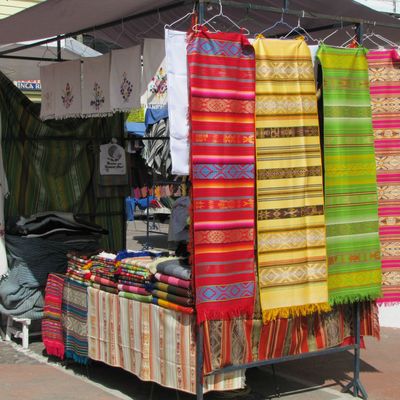 Otavalo, Papallacata et la Mitad del Mundo (Equateur)